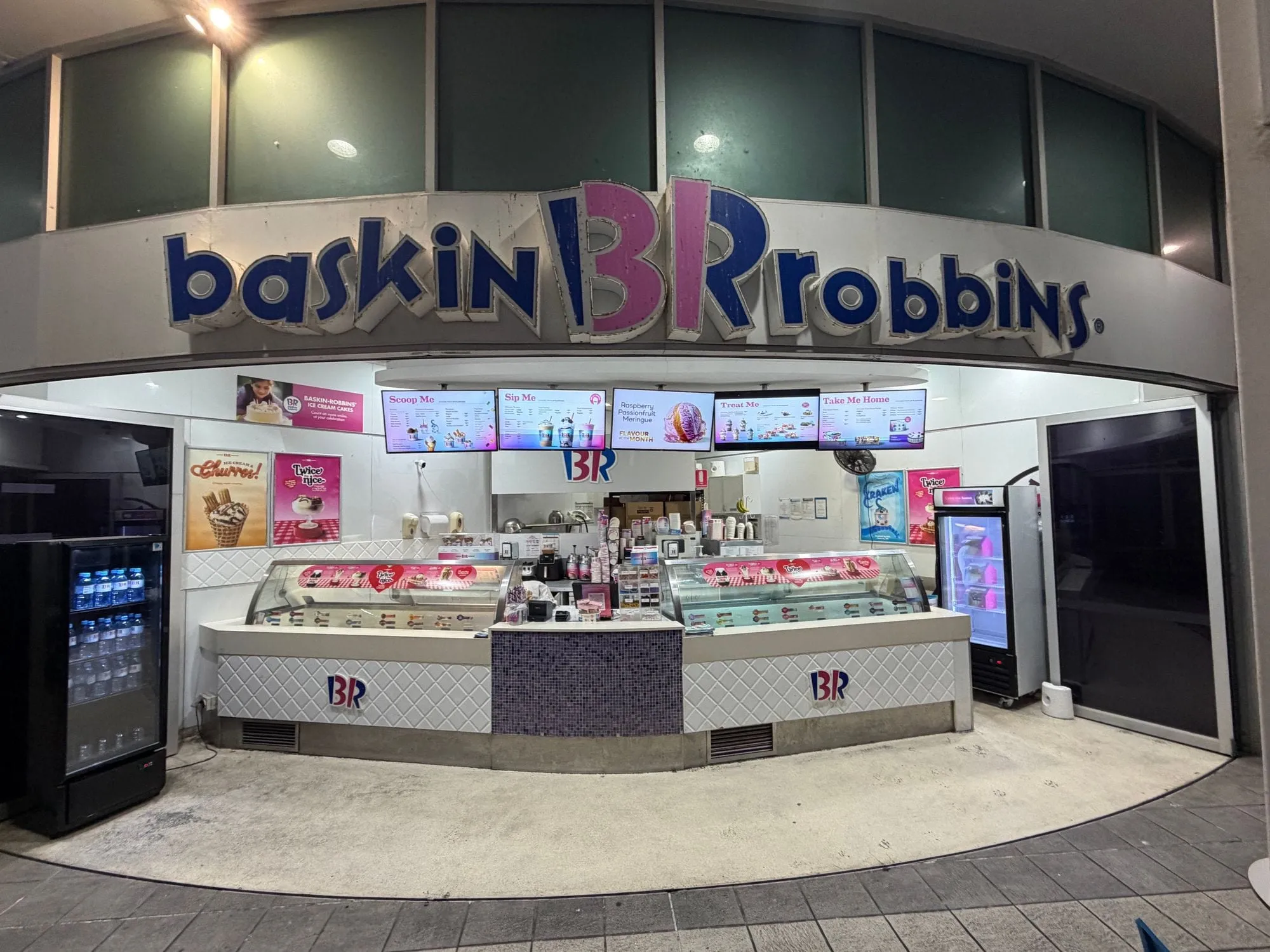 Baskin-Robbins shopfront